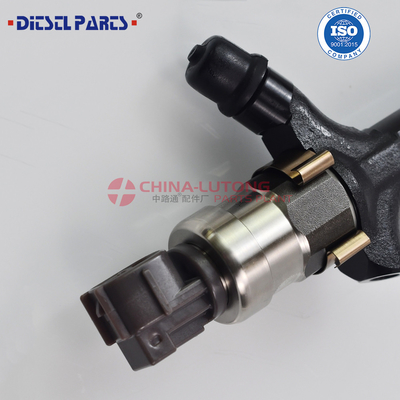 Injetor de combustível diesel de alta qualidade 23670-27030 para motor Toyota RAV4 1c-Ftv Injetor de combustível diesel 095000-0570 para Toyota 1CD-Ftv Injetor de combustível diesel comum 095000-0570